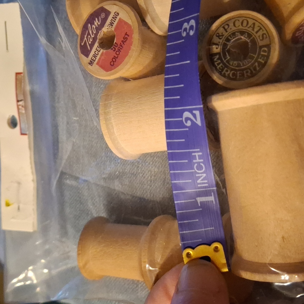 Vintage Wooden Spools 9 - Picture 5 of 6
